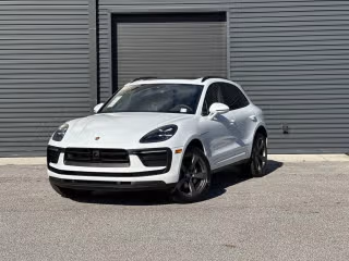 2026 Porsche Macan's photo