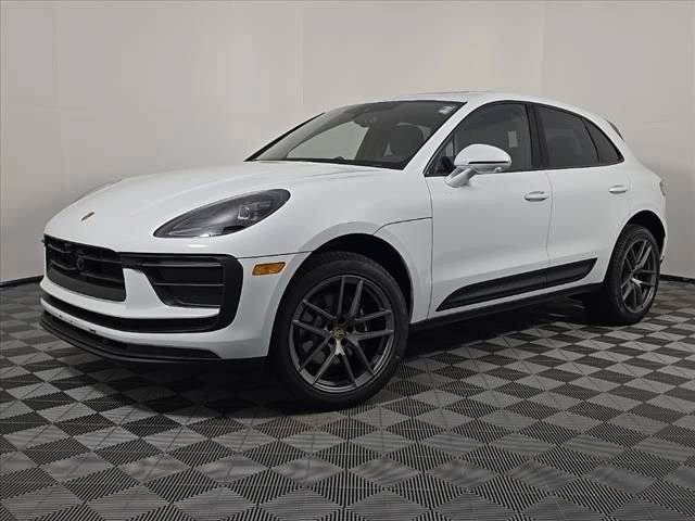 2025 Porsche Macan T