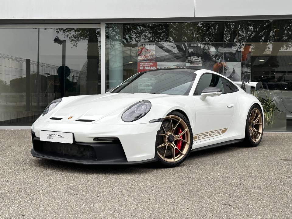 Achetez un Porsche 911 GT3 d'occasion ou dans votre Centre Porsche Avignon
