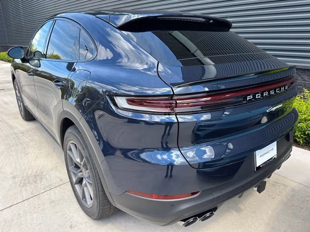 2025 Porsche Cayenne Coup E-Hybrid - Photo 20