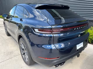 2025 Porsche Cayenne Coup E-Hybrid - Photo 17