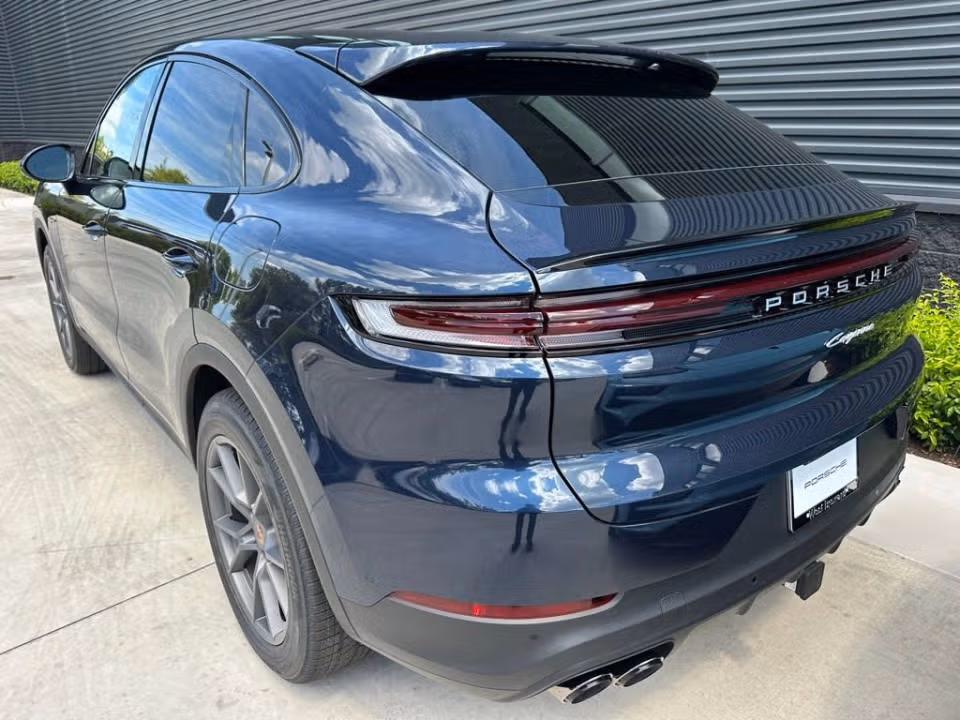 2025 Porsche Cayenne Coup E-Hybrid - Photo 19
