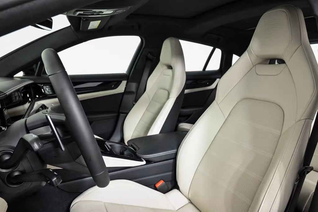 2026 Porsche Panamera 4 E-Hybrid - Photo 36