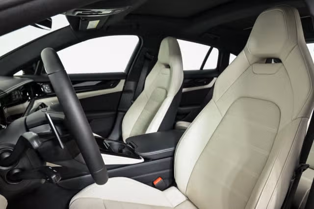 2026 Porsche Panamera 4 E-Hybrid - Photo 34