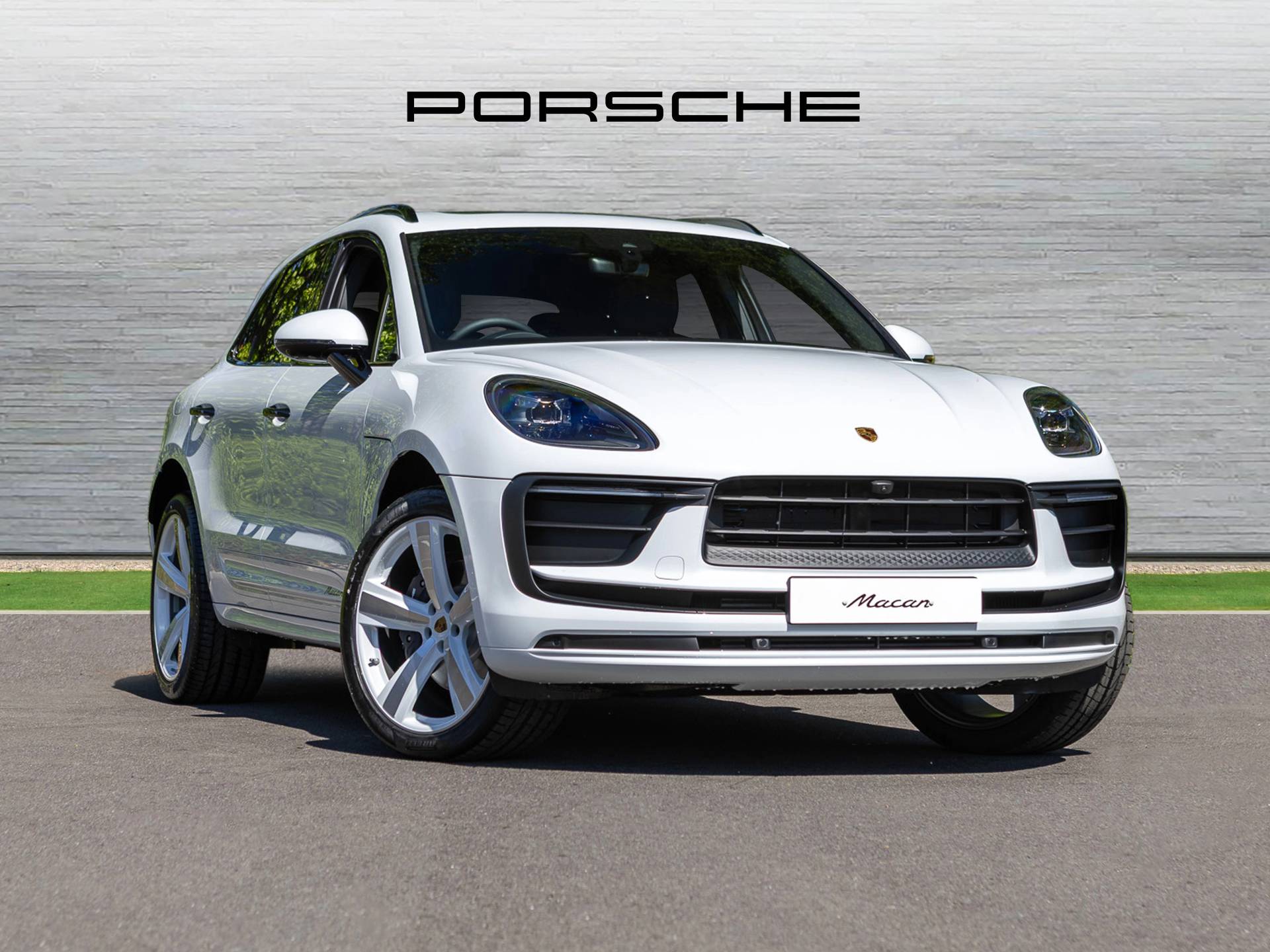 Macan, photo 1 of 37