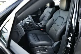 2026 Porsche Cayenne Turbo E-Hybrid - Photo 37