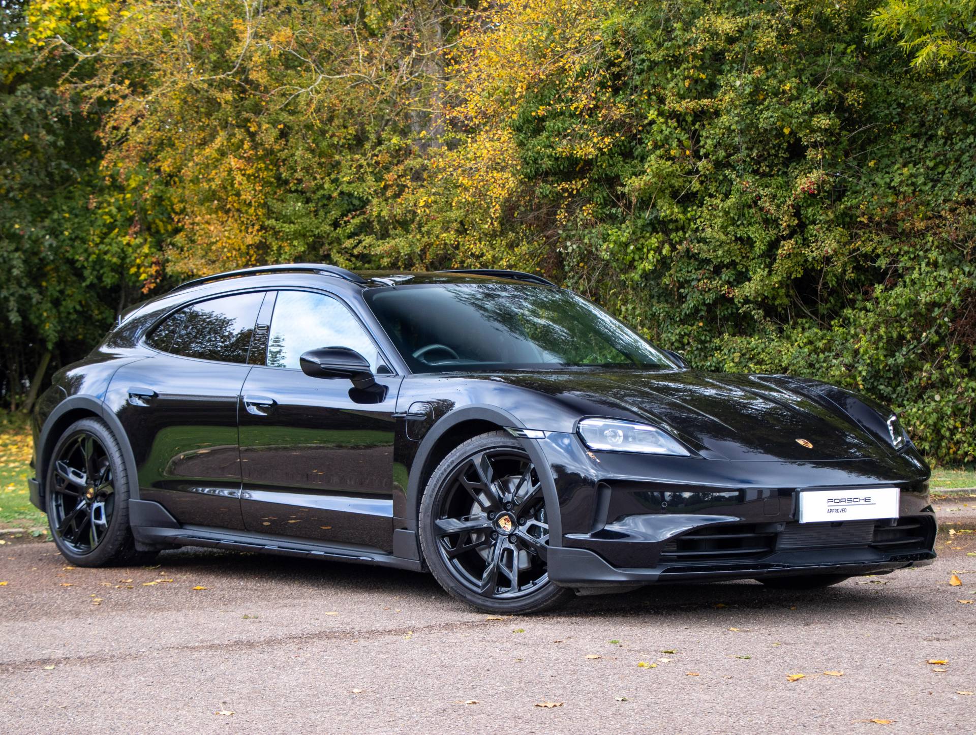 Taycan 4S Cross Turismo, photo 1 of 30