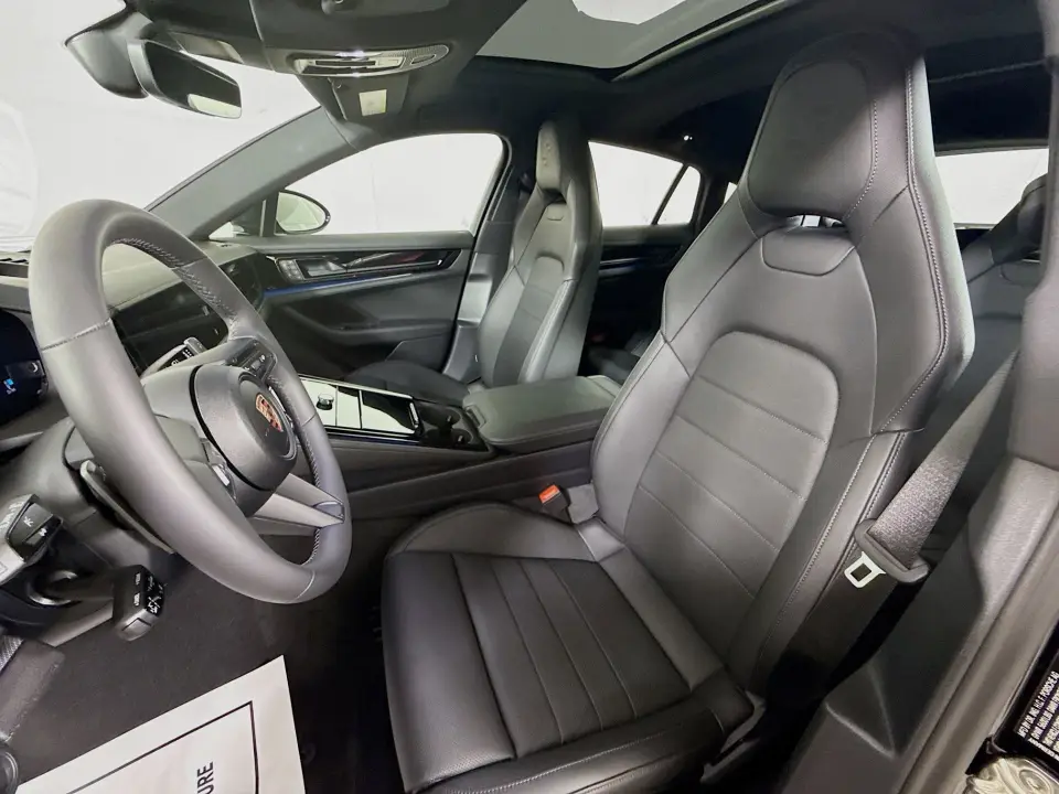 2025 Porsche Panamera Base - Photo 39