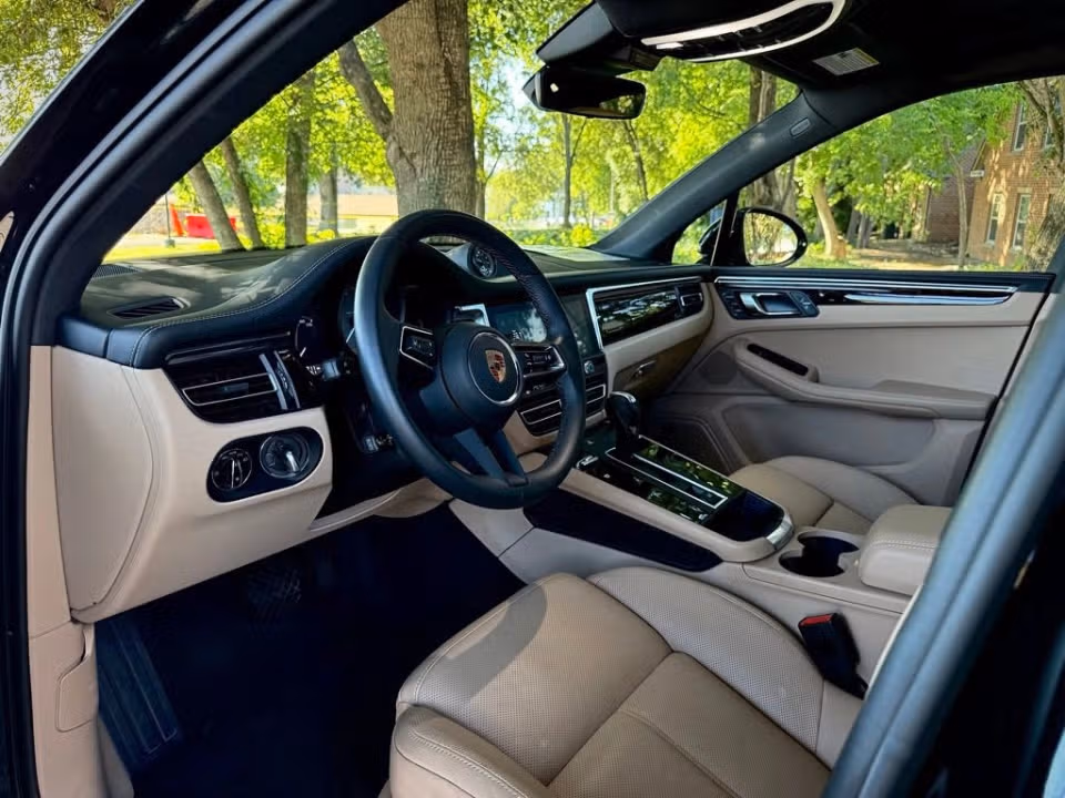 2025 Porsche Macan S - Photo 27