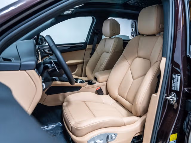 2026 Porsche Macan Base - Photo 34