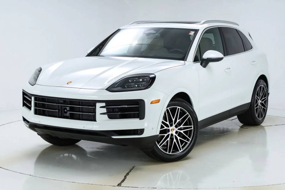 2026 Porsche Cayenne Base