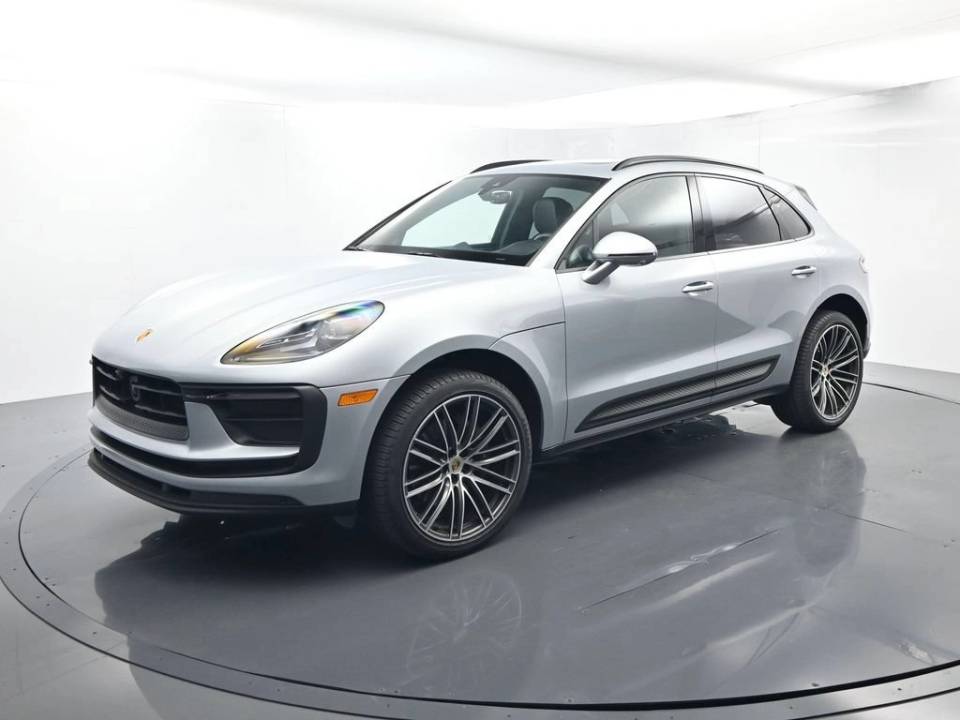 2026 Porsche Macan