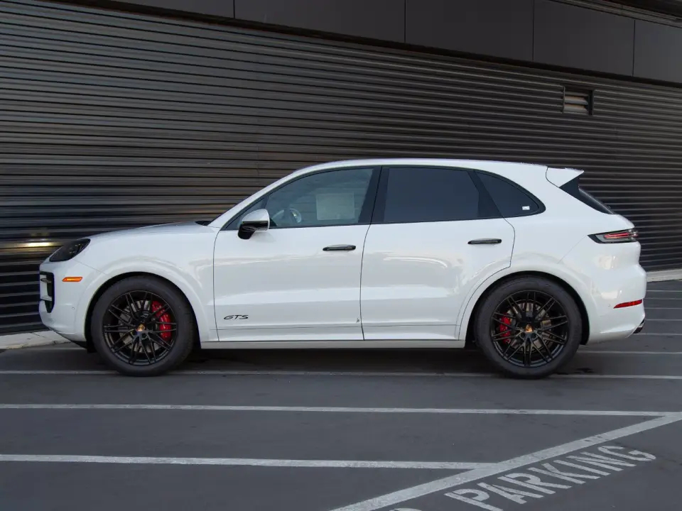 2026 Porsche Cayenne GTS - Photo 15