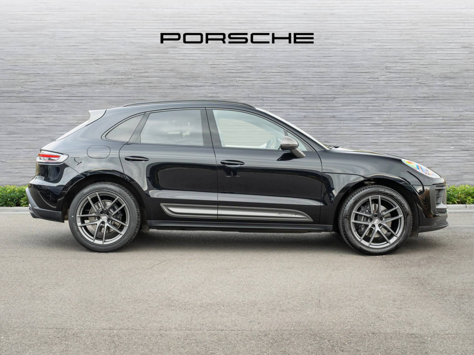 Macan T, photo 2 of 49