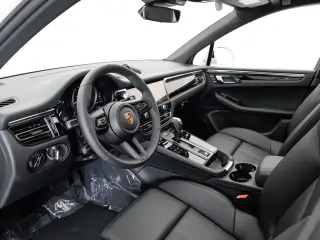 2025 Porsche Macan Base - Photo 29