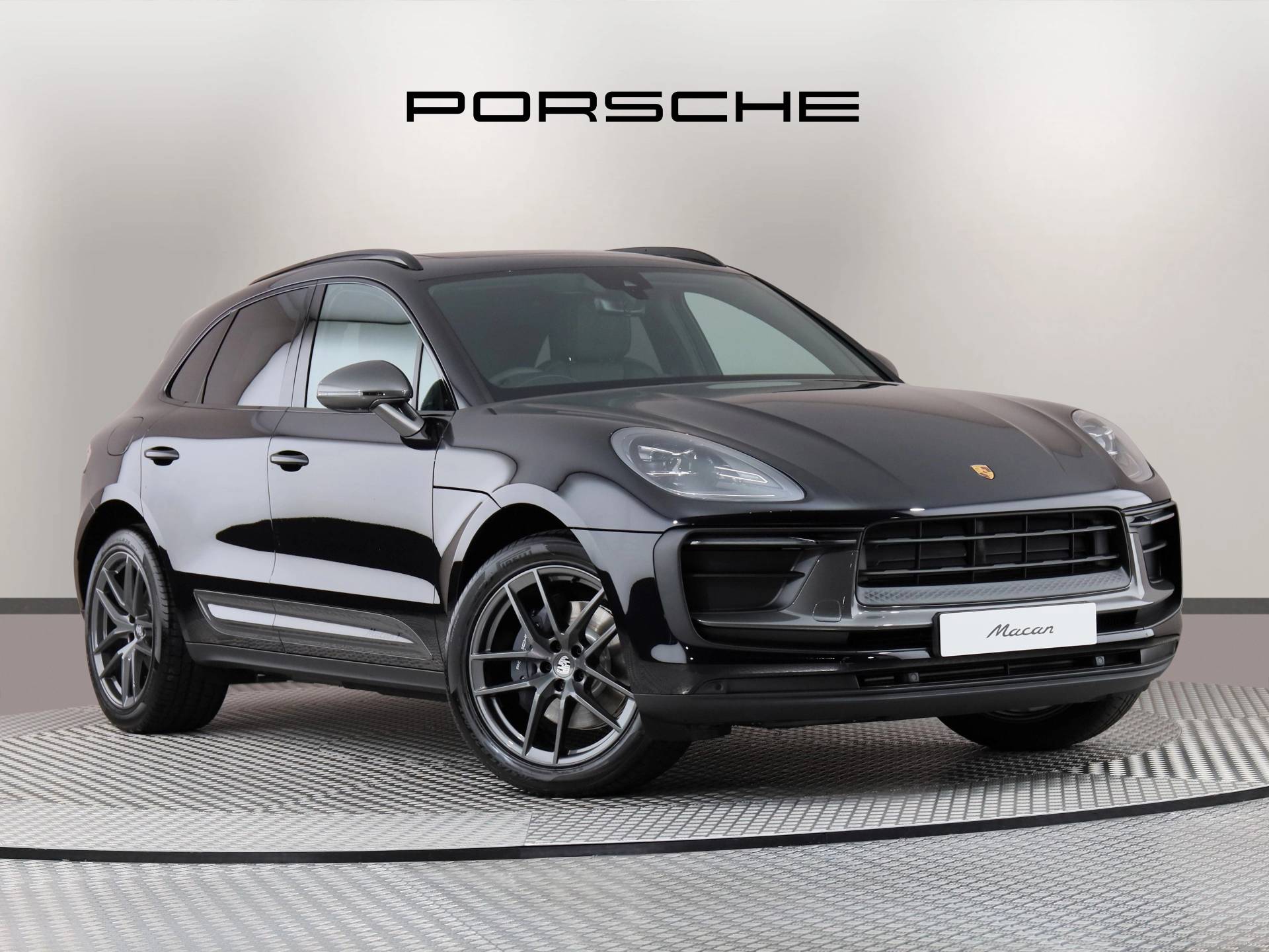Macan T, photo 1 of 45