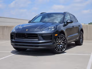 2026 Porsche Macan's photo
