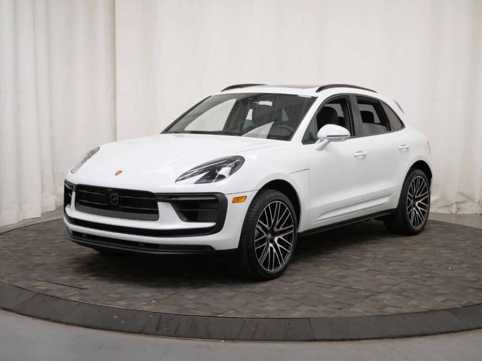 2026 Porsche Macan