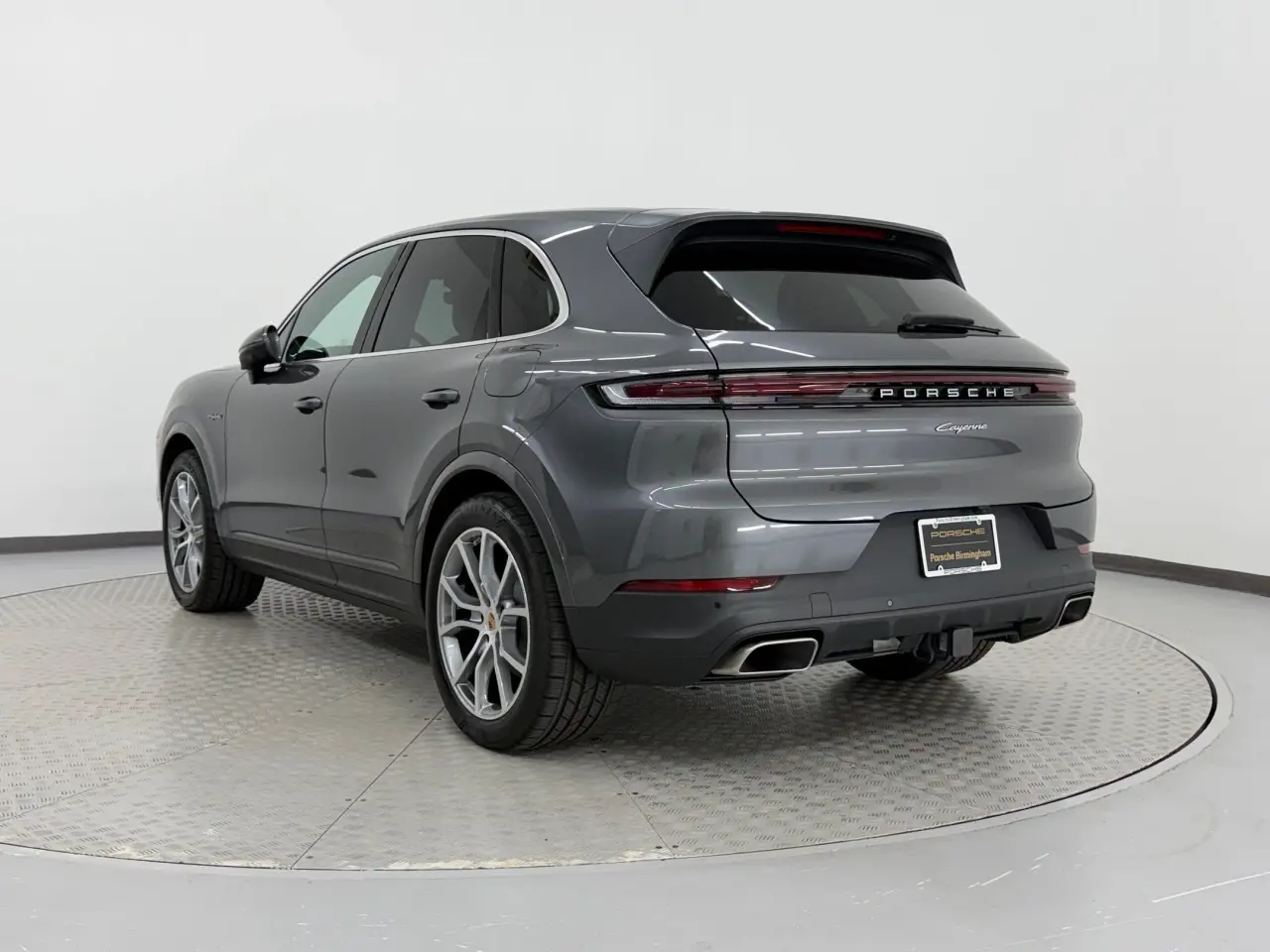 2026 Porsche Cayenne E-Hybrid - Photo 24