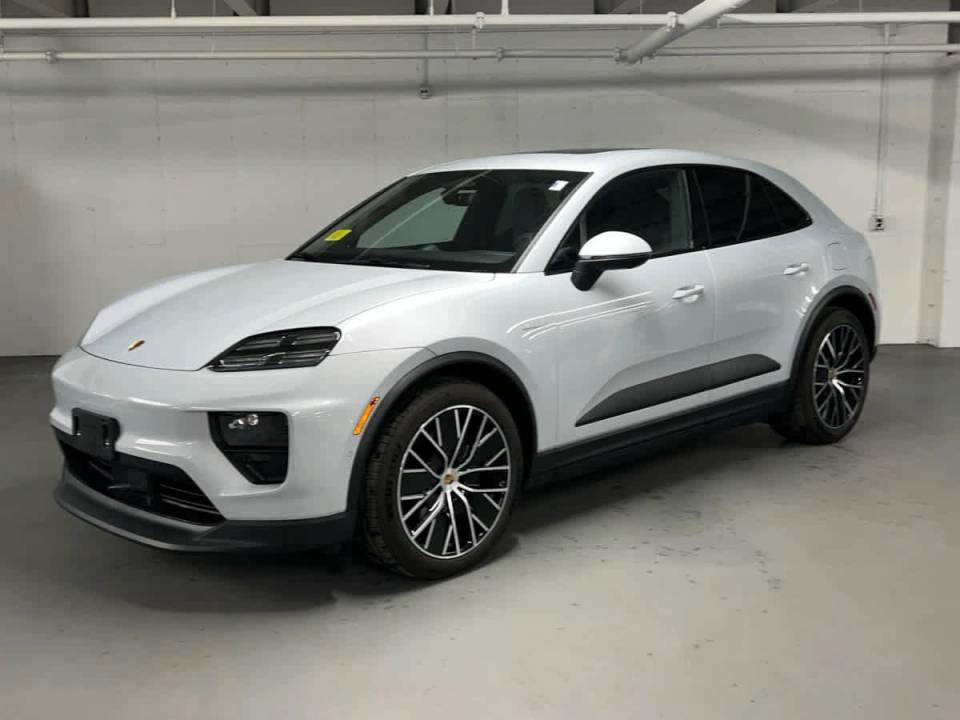2024 Porsche Macan Base