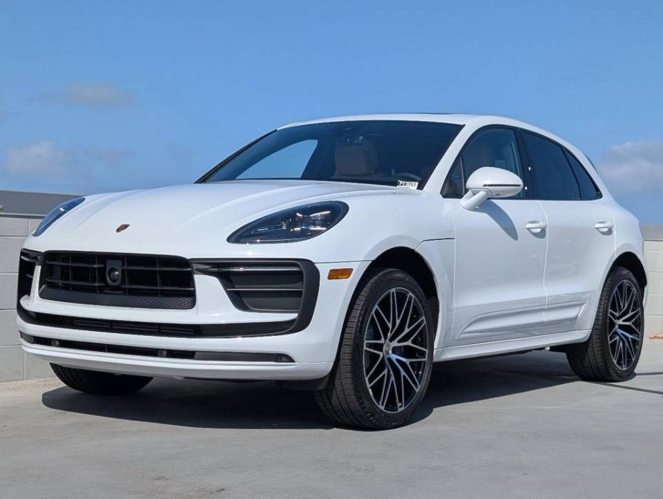 2026 Porsche Macan