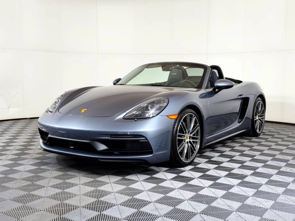 2025 Porsche 718