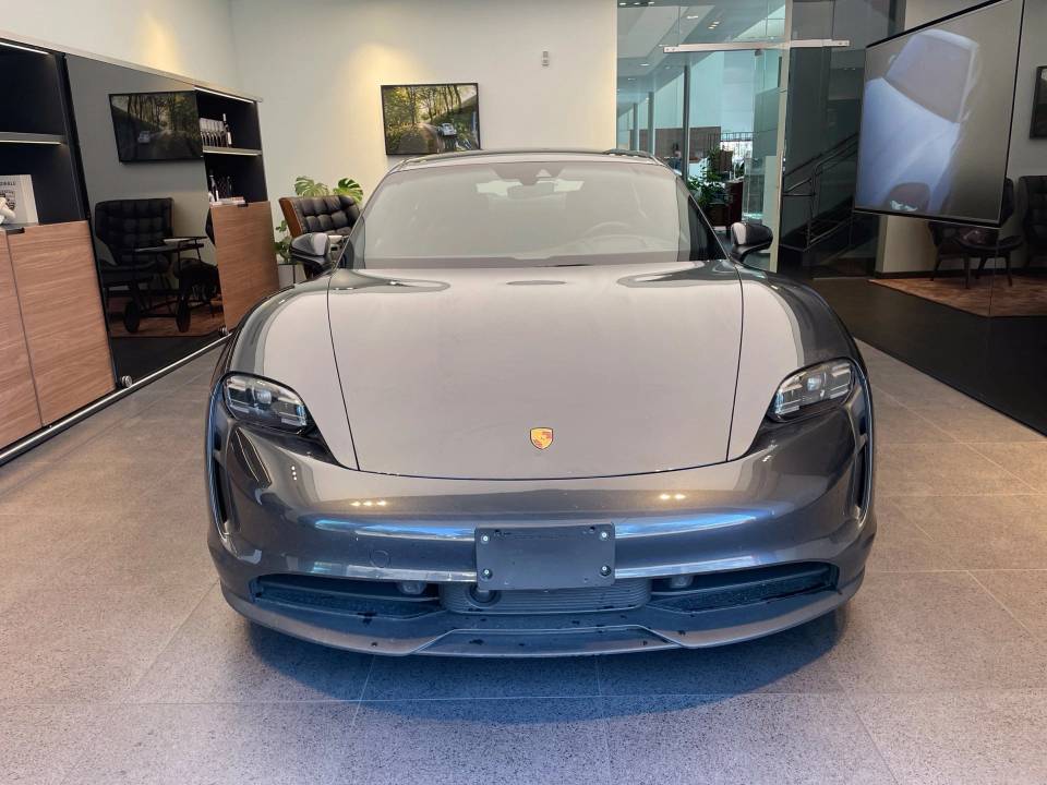 2023 Porsche Taycan Base