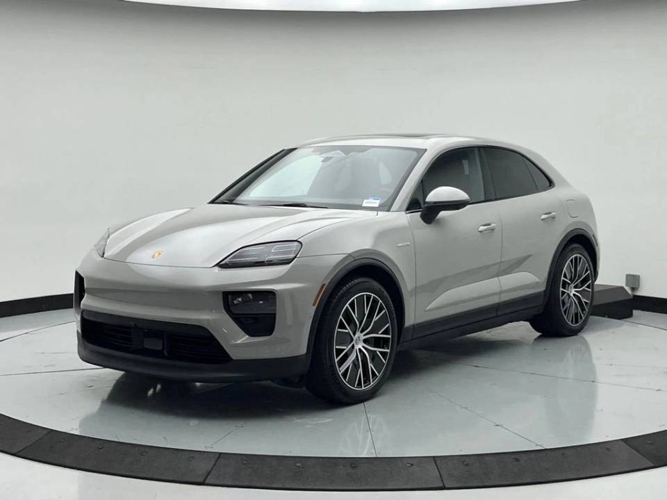 2026 Porsche Macan