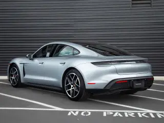 2026 Porsche Taycan S - Photo 21