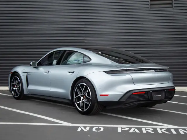 2026 Porsche Taycan S - Photo 22