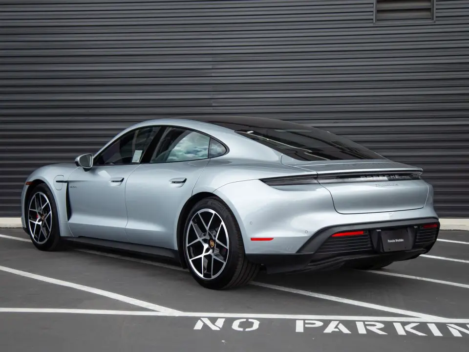 2026 Porsche Taycan S - Photo 23