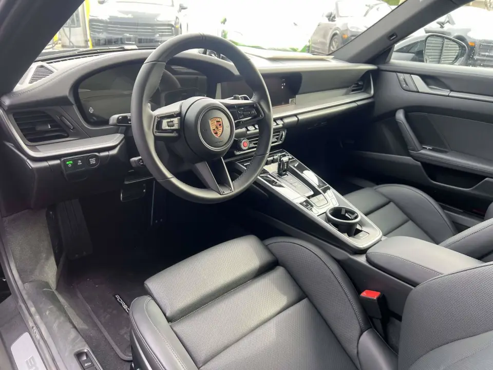 2026 Porsche 911 S - Photo 31
