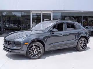 2025 Porsche Macan T's photo