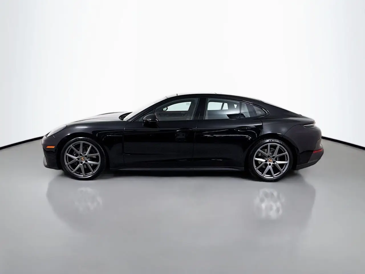 2025 Porsche Panamera Base - Photo 16