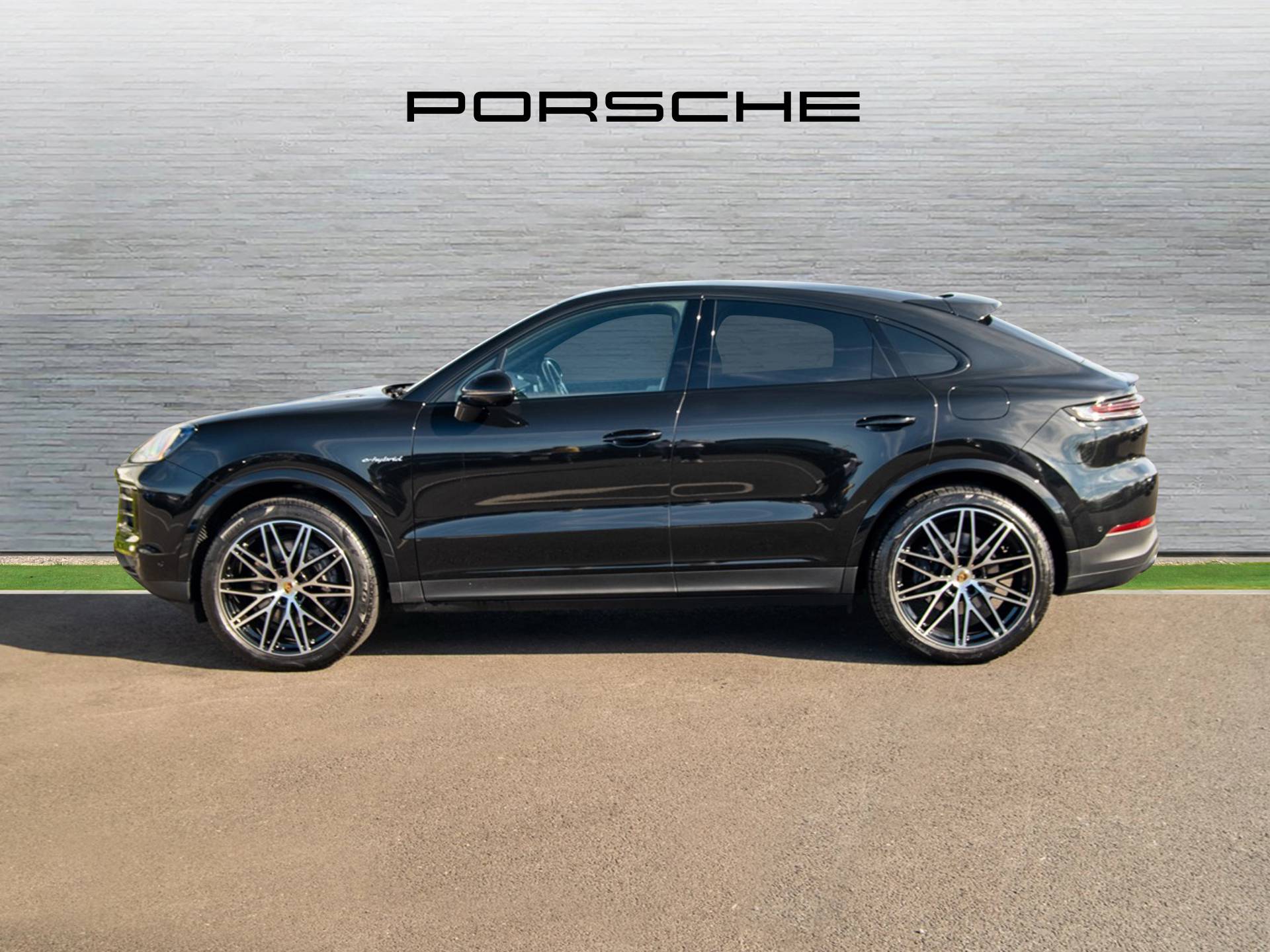 Cayenne E-Hybrid Coupé, photo 2 of 47
