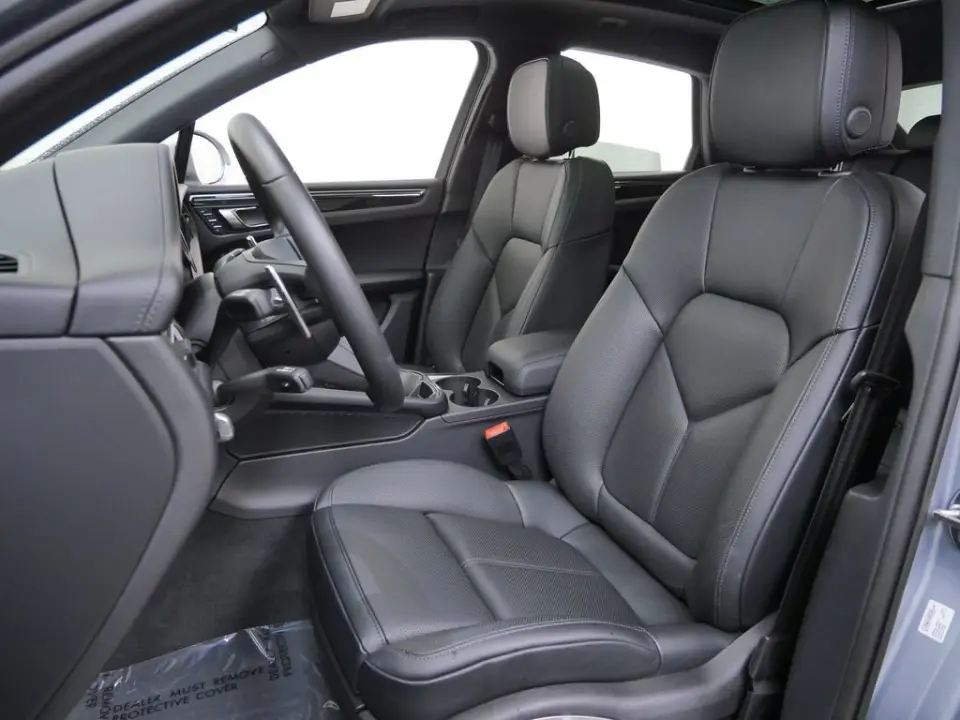 2026 Porsche Macan T - Photo 39