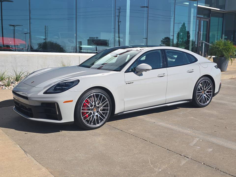 2026 Porsche Panamera