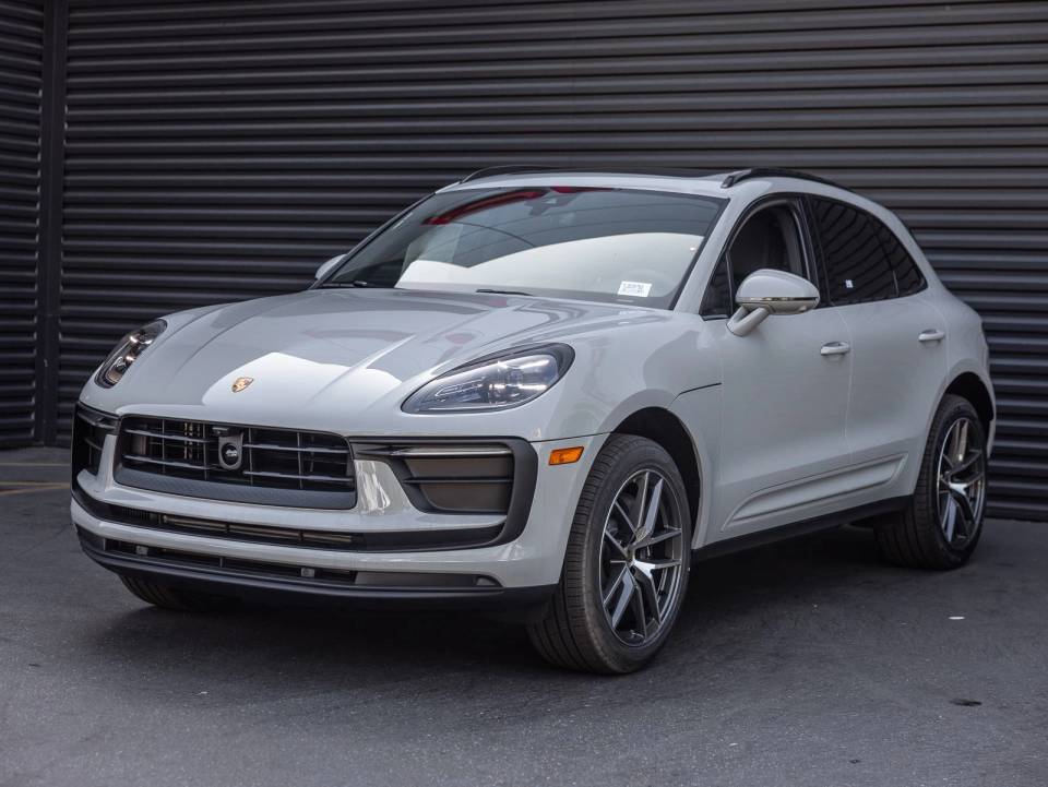 2026 Porsche Macan