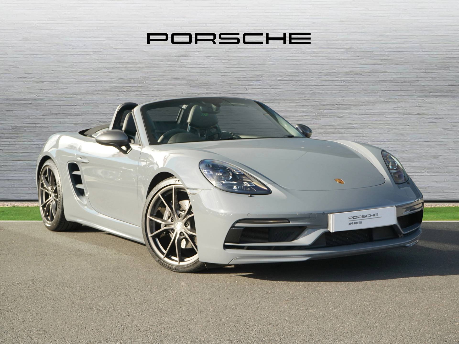 718 Boxster T, photo 1 of 35