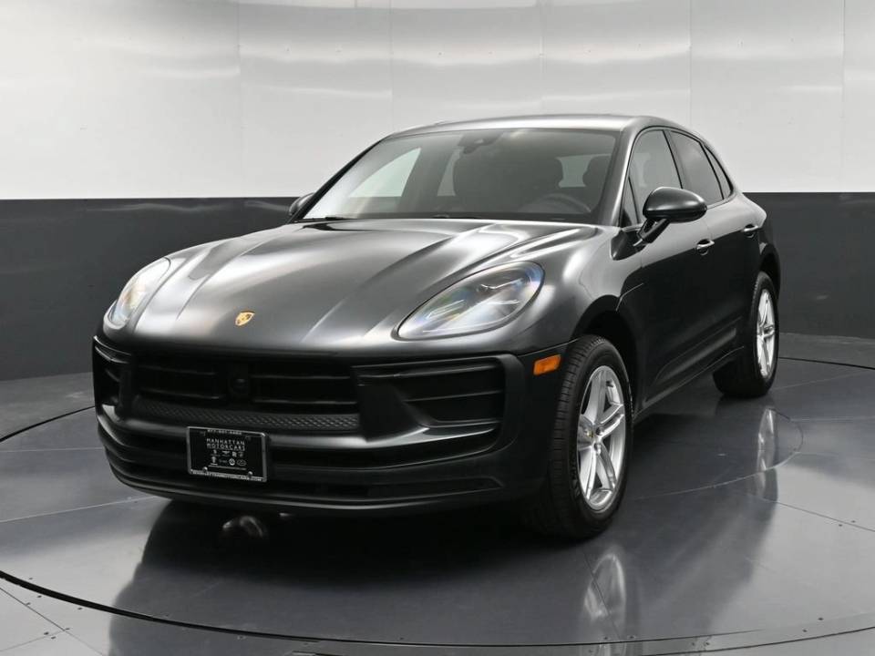 2025 Porsche Macan