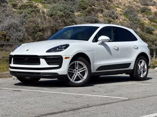 2025 Porsche Macan