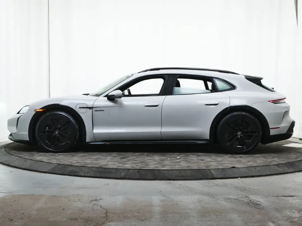 2026 Porsche Taycan Turbo S - Photo 15