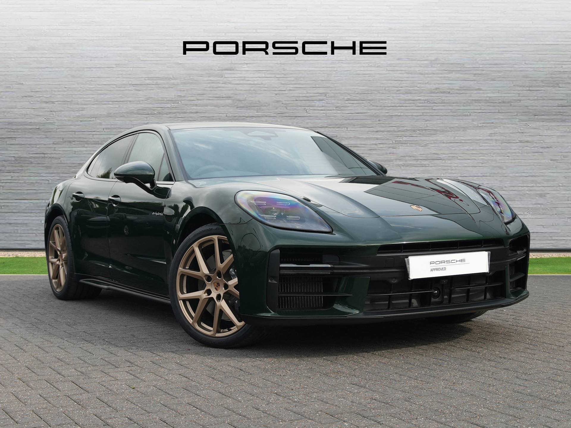 Panamera 4 E-Hybrid, photo 1 of 40