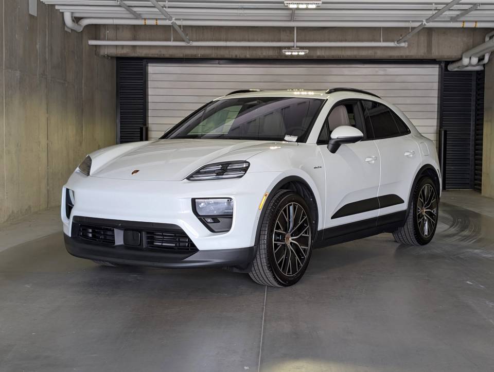 2026 Porsche Macan