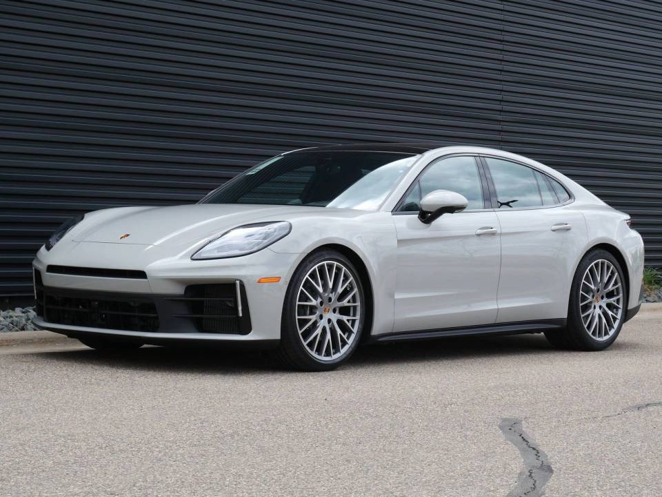 2026 Porsche Panamera