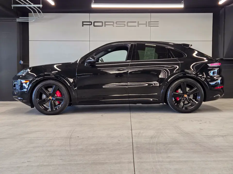 2025 Porsche Cayenne Coup GTS - Photo 15