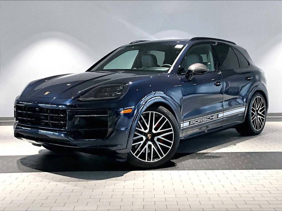 2025 Porsche Cayenne GTS
