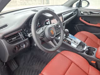 2026 Porsche Macan Base - Photo 25