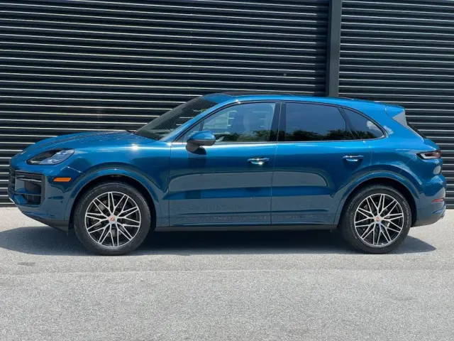 2025 Porsche Cayenne Base - Photo 14