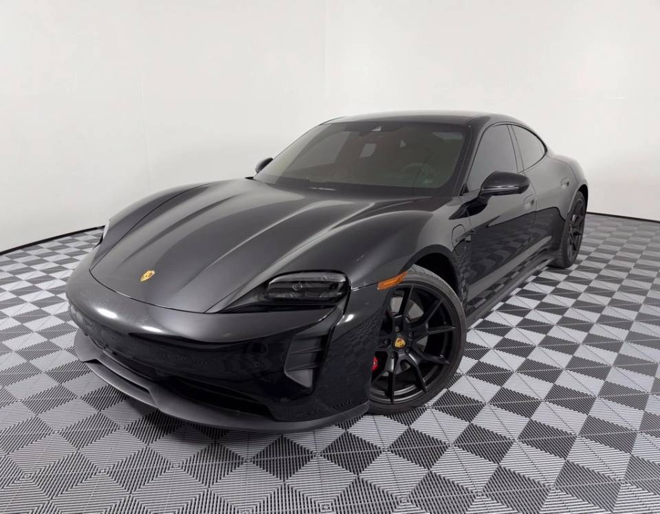 2023 Porsche Taycan